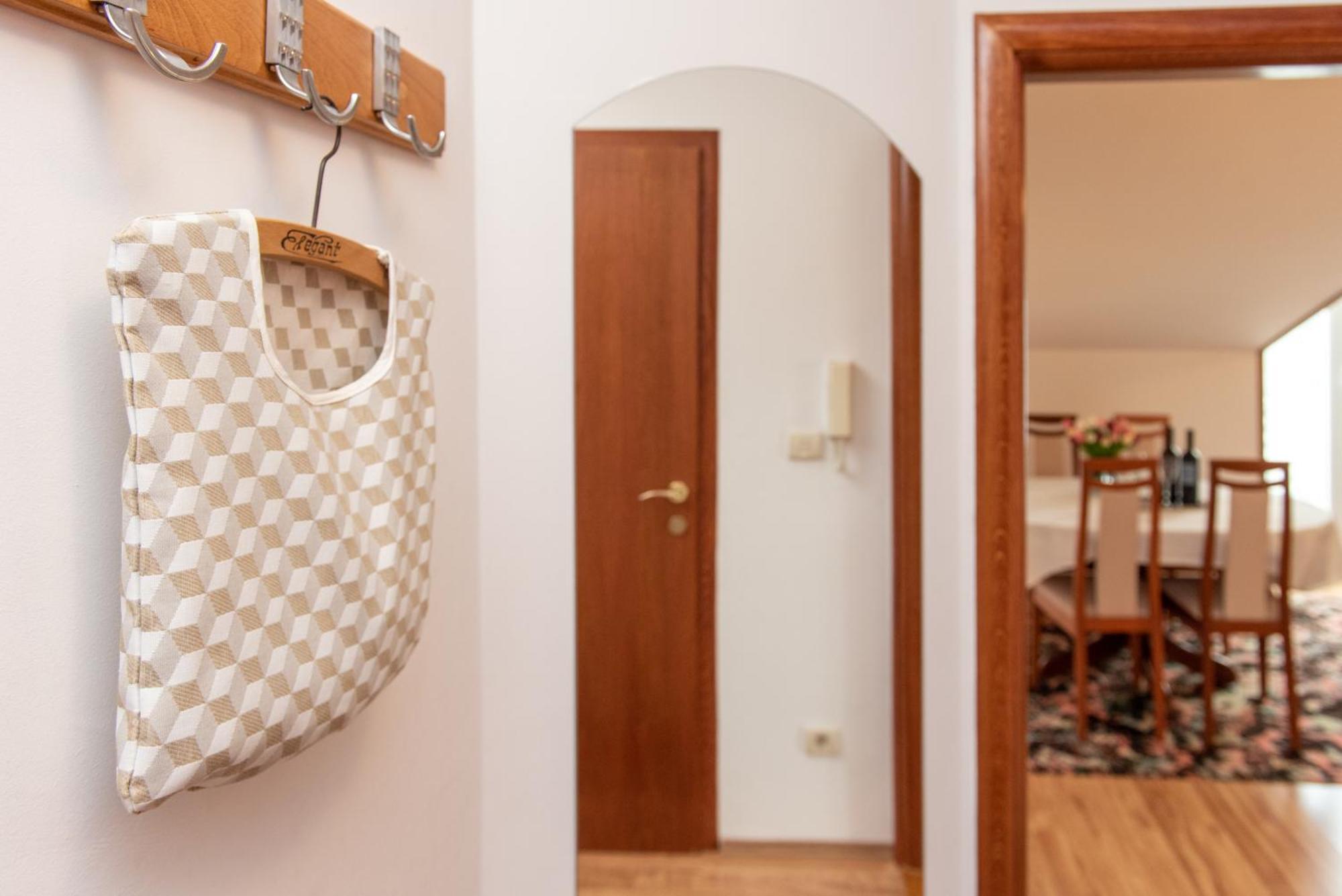 Apartments Andrijana Split Exterior photo